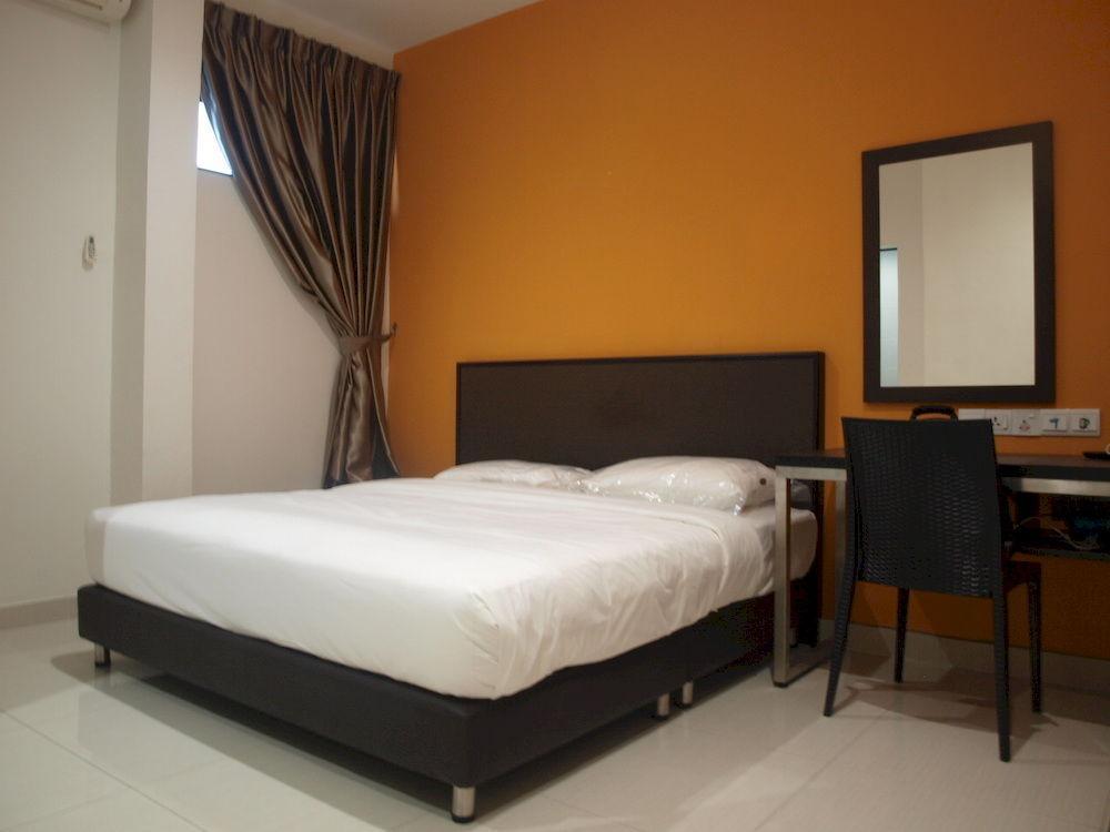 Padungan Hotel Kuching Ngoại thất bức ảnh